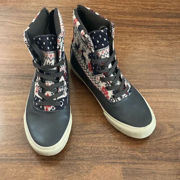 Vans Winter Patterned High-Top Sneakers Sz 9 - Picture 2 of 8